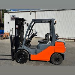 TOYOTA ALL TERRAIN PROPANE FORKLIFT 