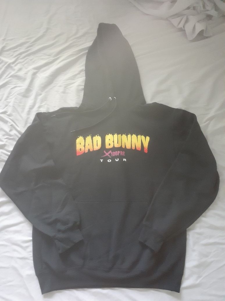 Bad bunny concert sweater RARE