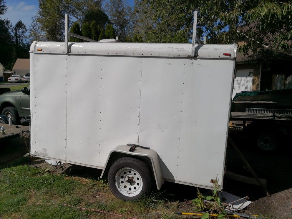 Enclosed 6'x10' cargo trailer