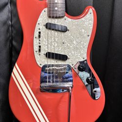 Fender MG-73 Mustang Reissue MIJ - Fiesta Red