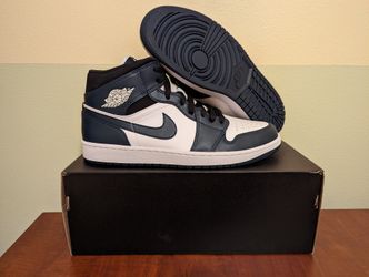 Air Jordan 1 Armory Navy