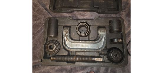 Performance Tool W89304 Ball Joint U-Joint Service Set 4x4 Dana 44 in Case