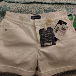 Democracy Denim Shorts & Dip Jeans NWT SZ 6