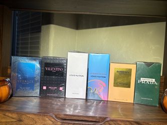 Perfumes/Colognes