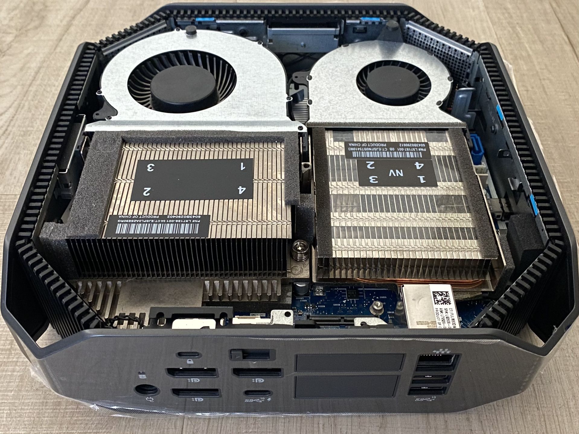HP Z2 G5 WORKSTATION Mini Computer Intel 17-10700 16gb-ram 256gb NVME —- Like New!