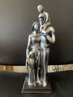 Family Statue