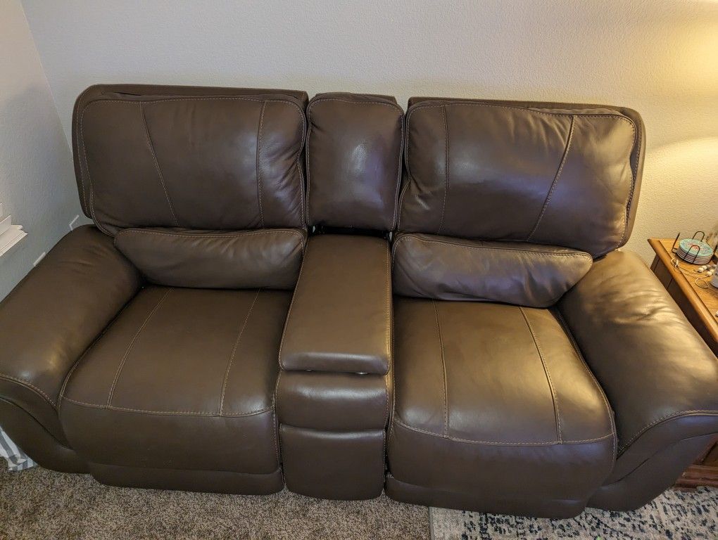 Leather Power Reclining Loveseat 