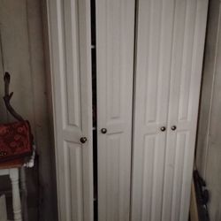 Tall Storage Cabinets W Four Inside Shelves 