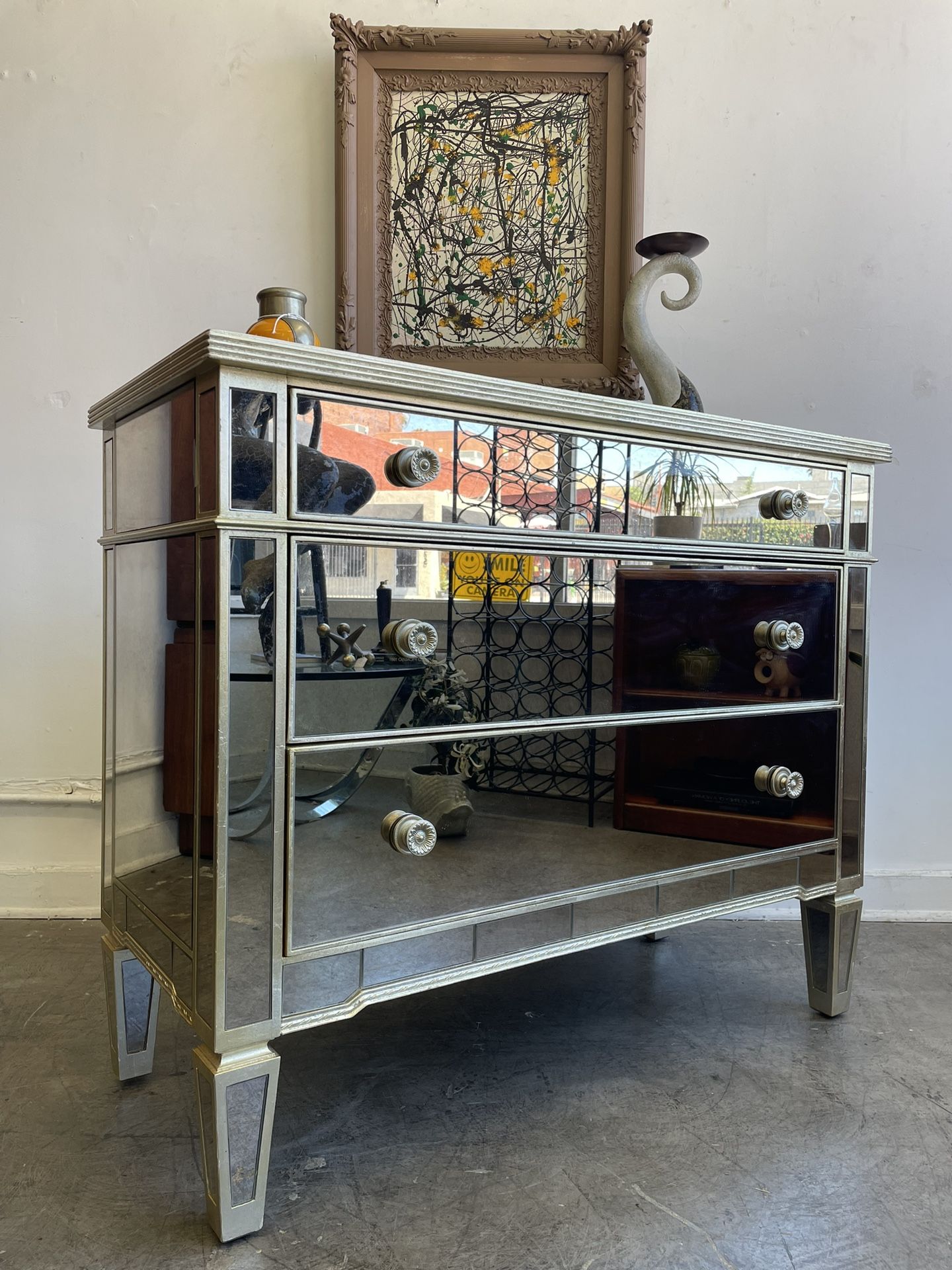Walter Of Wabash Mirrored Chest Of Drawers