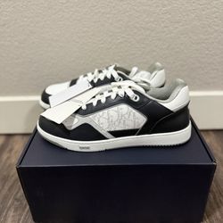 Dior X Nike Sneakers Size 10