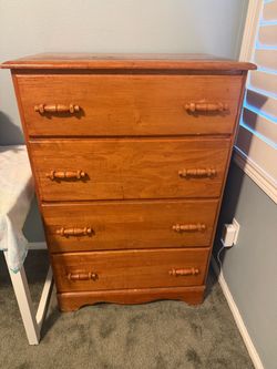 4 drawer dresser $30