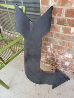 Large Wall Decor. Metal arrow sign