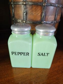 Vintage Jadeite Salt and pepper shakers