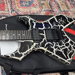 BC Rich Warlock in White Crackle