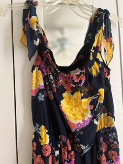Dark Blue dress w/ yellow & purple flowers. Size M.