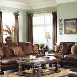 Ashley Furniture Hutcherson Harness collection Sofa plus loveseat