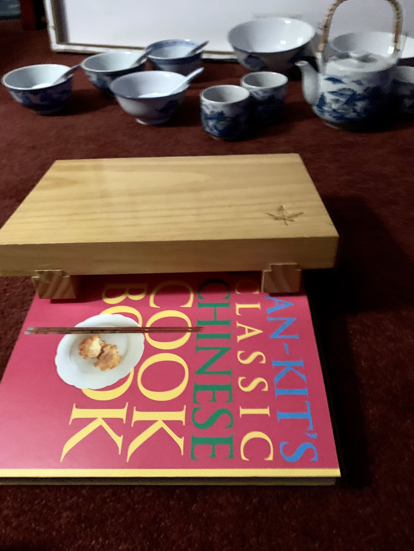 Japanese Sushi Cookbook, Chinese cookbook .with Bowls and Tea Set
