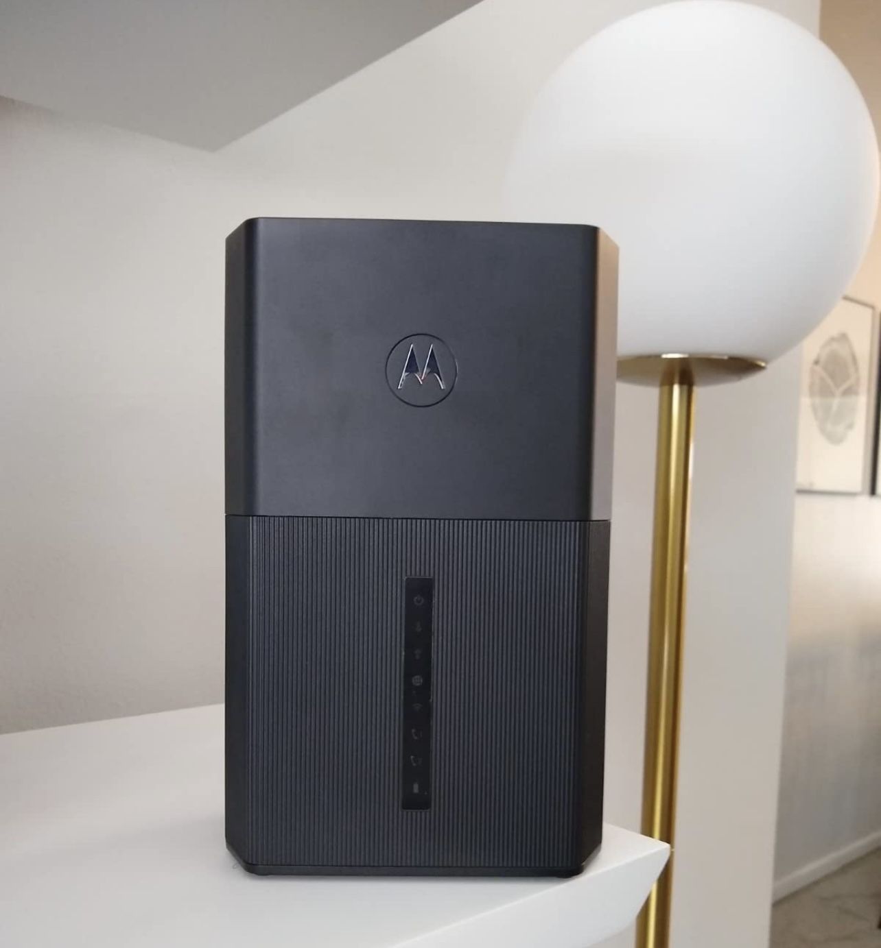 Motorola MG8725 WiFi 6 Router + Modem