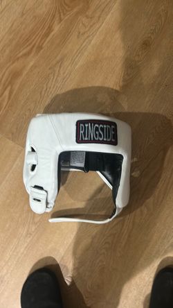 Ringside boxing headgear  white USA boxing approved. Dm me if interested
