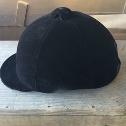 Equestrian riding helmet