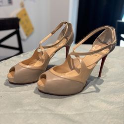 Christian Louboutin JenLove Alta 120 Size 39.5 Nude