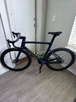 ICAN Triaero A9 2026 Carbon Fiber 54 Road bike W/ Shimano Ultegra Di2 11S Disc