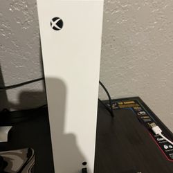 Xbox One Series S Almost New No Dust 