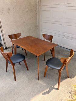 Mid-Century Modern Dining Table and 4 Chairs