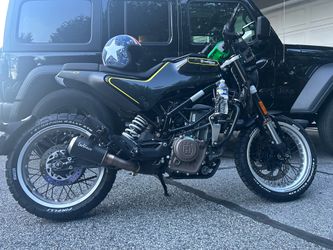 401 husqvarna black