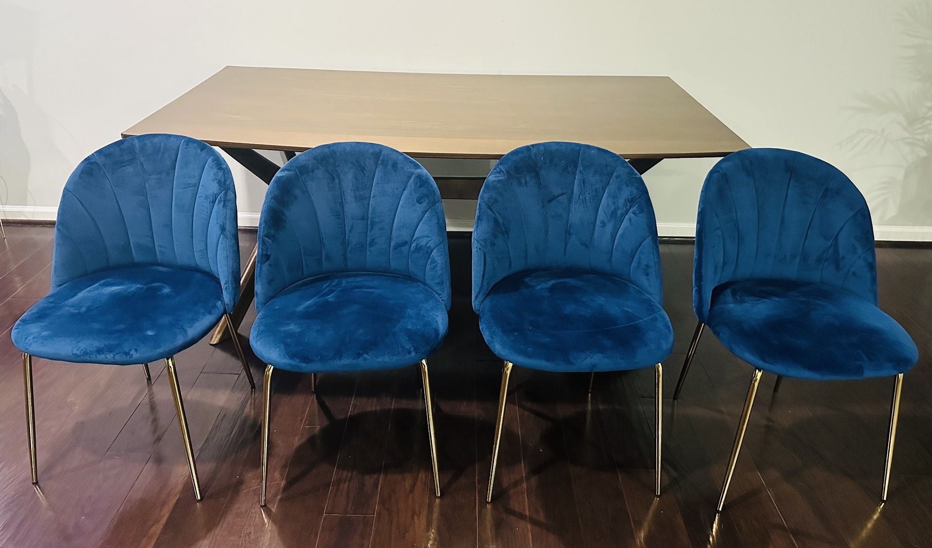 Dining Table With Chairs