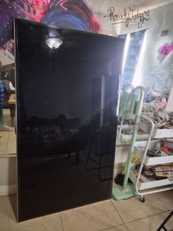 64.5' samsung framless tv