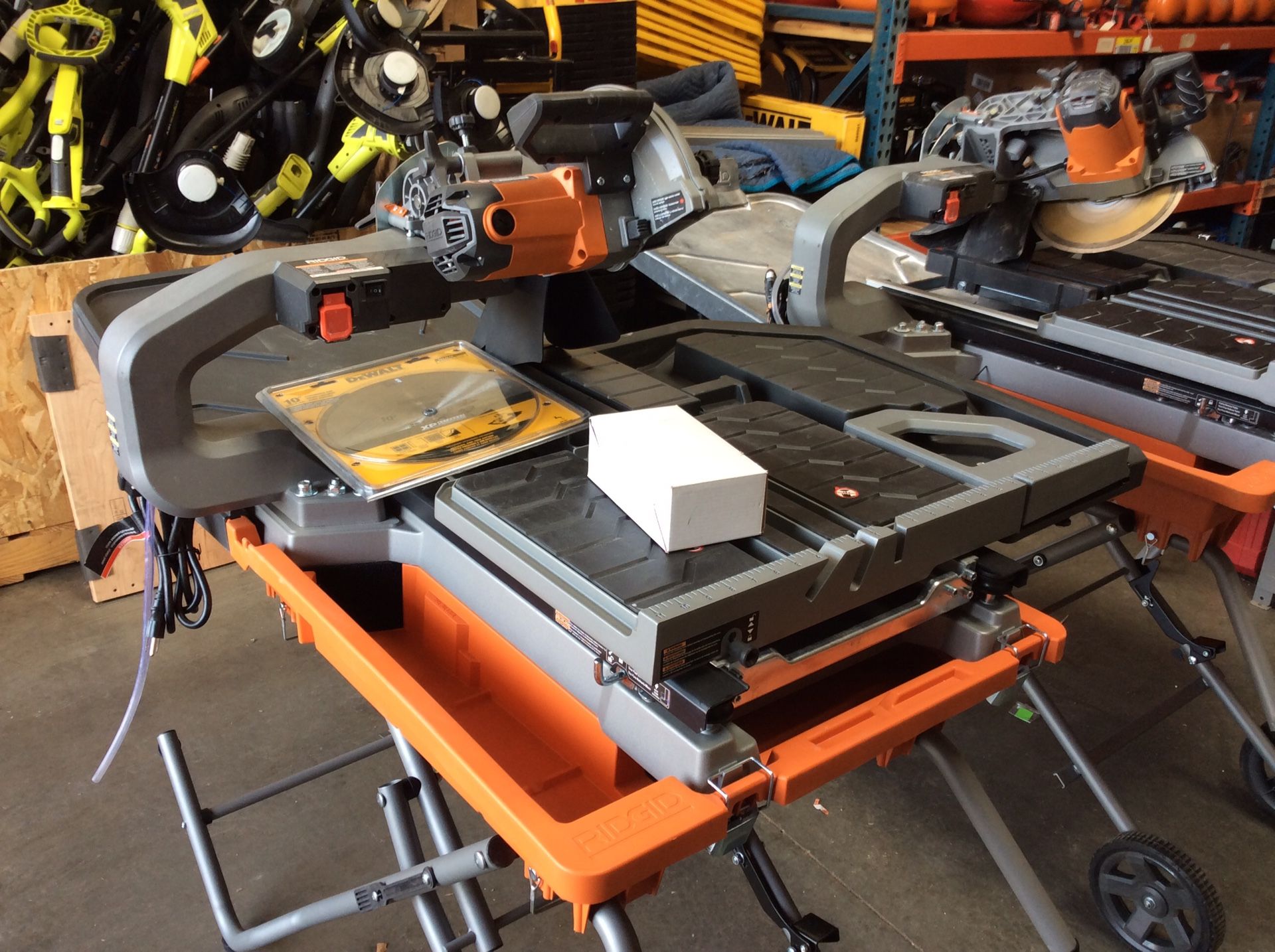 Ridgid R4092 10” Wet Tile Saw for Sale in Murrieta, CA OfferUp