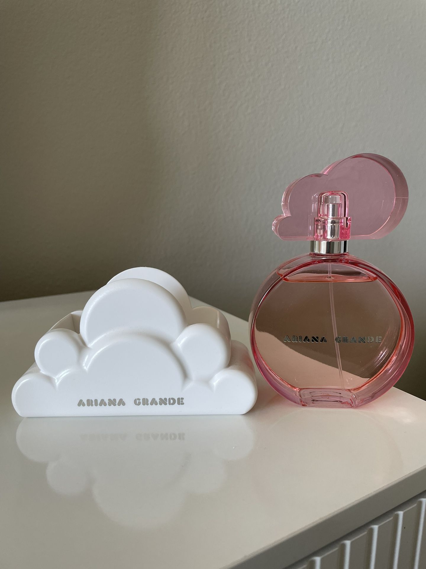 Ariana Grande Cloud 3.4 oz Woman Perfume