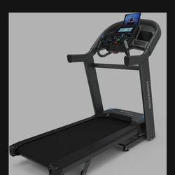 HORIZON  TREADMILL 7.4