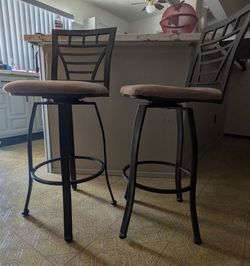 2 Bar Stools beige with Black
