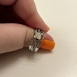 Wedding/Engagement Ring  