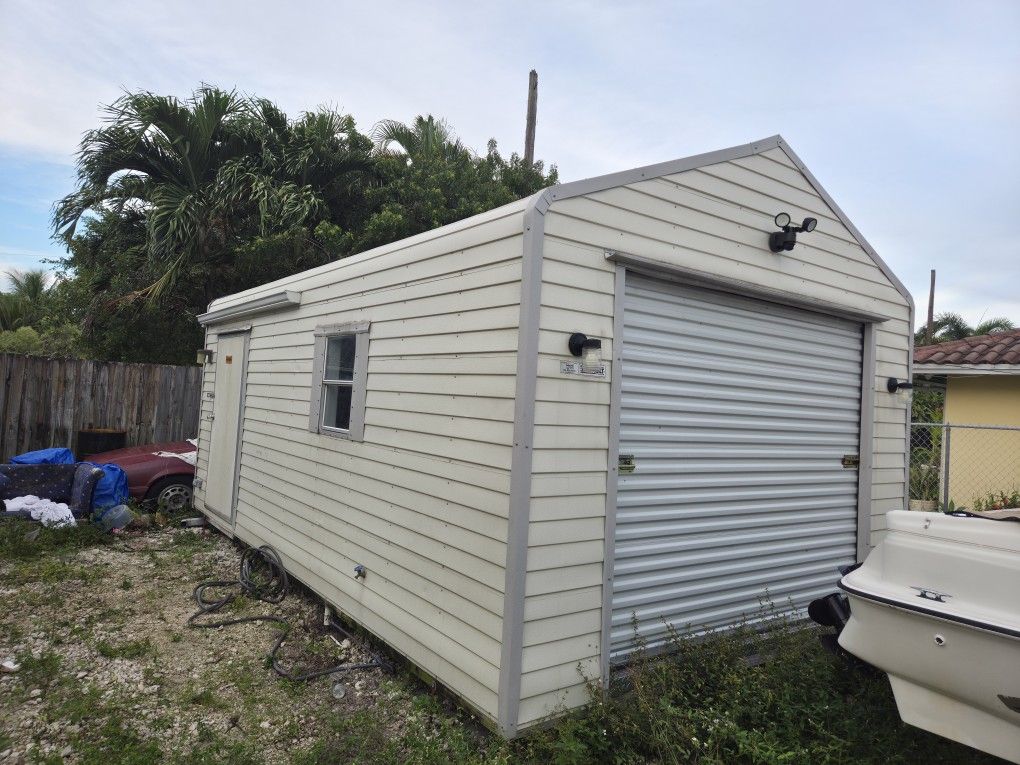 Shed/Mini Home
