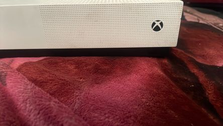 Xbox One S Console only (HDMI port is cracked) $60-OBO