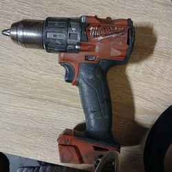 Milwaukee M18 Fuel Hammerdrill 