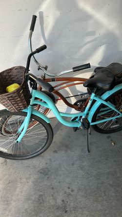 Men and women’s beach cruiser’s