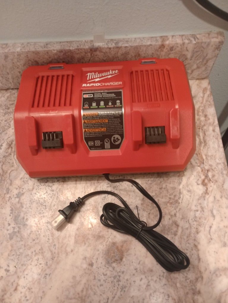 Milwaukee M18 Dual Rapidcharger New 