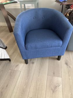 Living room chair