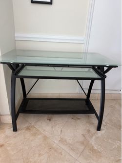 Modern Glass Computer Desk – Excellent Condition – $75 OBO