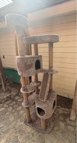 Multi-Level Cat tree tower