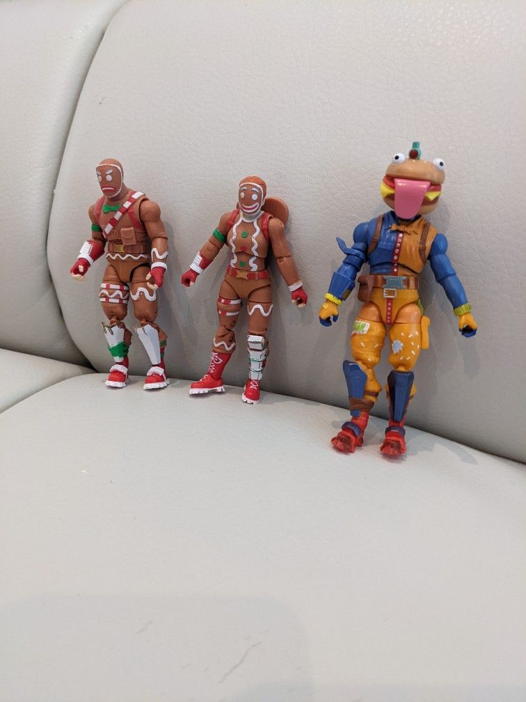 Fortnite Beef Boss and Gingerbread Merry Marauders Action Figures