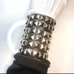 3 PCs Gothic PU leather studded Bracelets - Wristbands For Punk Emo Grunge Rock - Black faux Leather bracelet with silver studs - Lot Bulk 