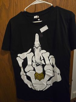 Womens Small Autographed falling in reverse Tee