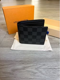 Louis Vuitton LV Slender Wallet
