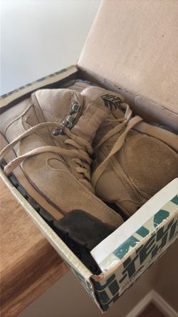 Hi-Tech hiking boots women size 6