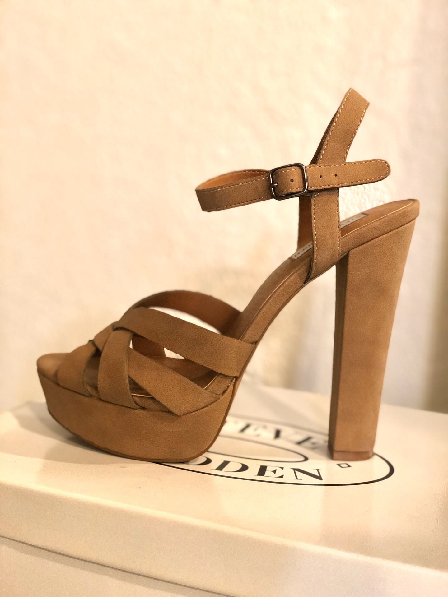 Steve Madden Nude Heels